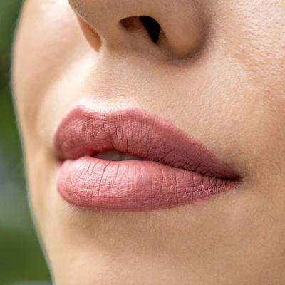 Lip blush